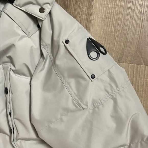 Winter parka moose knuckles - Picture 2 of 6